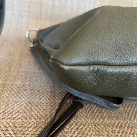 Sanctuary Olive Green Pebbled Leather Top Zip Crossbody Shoulder Bag - Picture 7 of 12